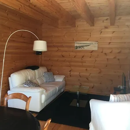 Charmante Maison En Bois Proche *